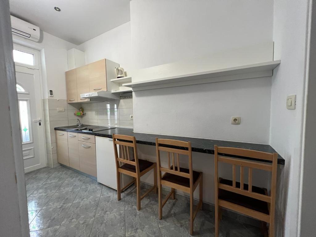 Ferienwohnung Story Baška Voda Exterior foto